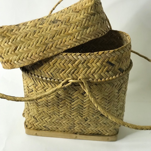 Wicker Rattan Backpack - Picture 7 of 7